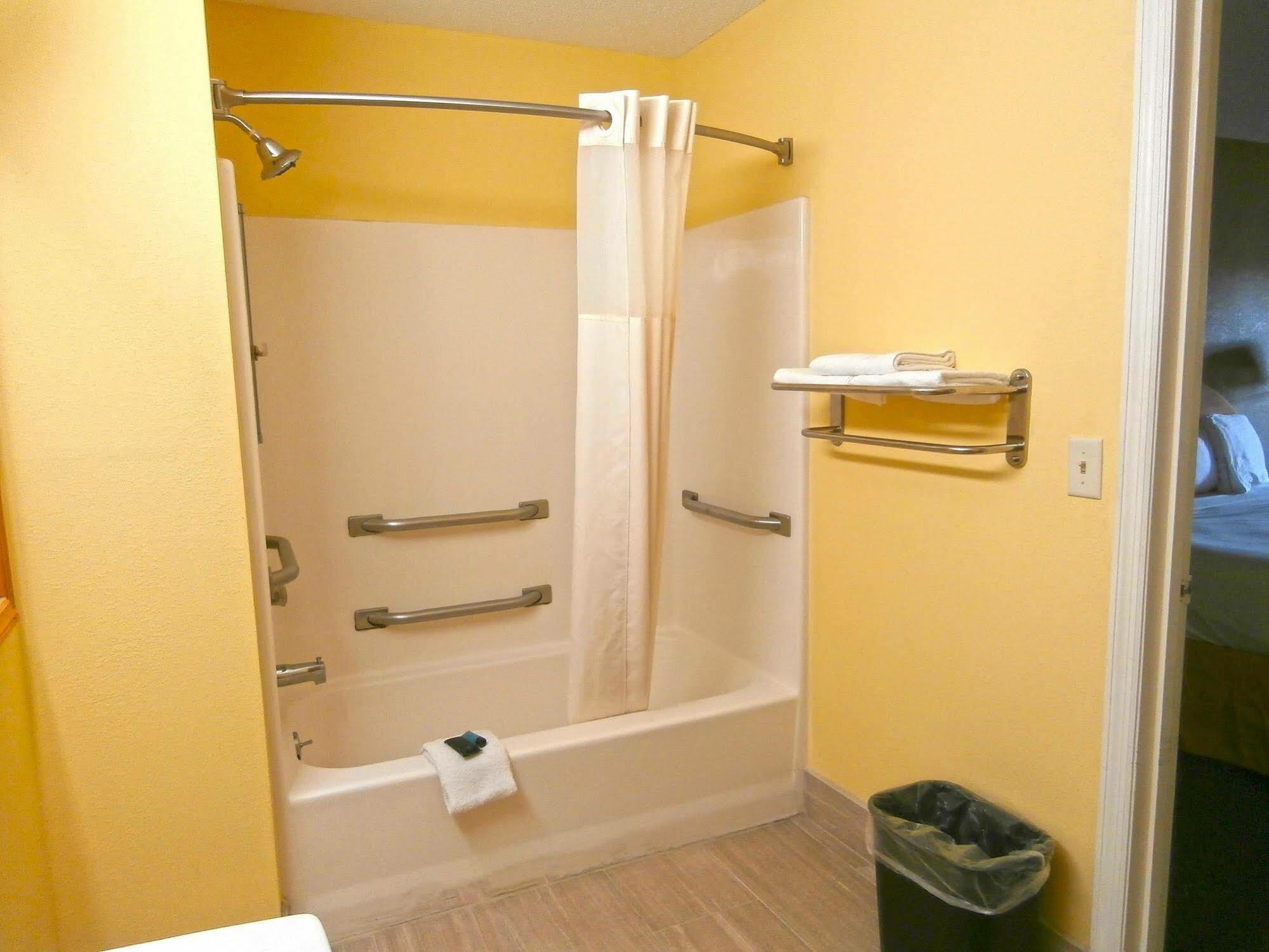 Loyalty Inn Hawkinsville מראה חיצוני תמונה