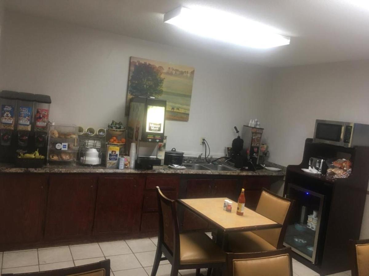 Loyalty Inn Hawkinsville מראה חיצוני תמונה